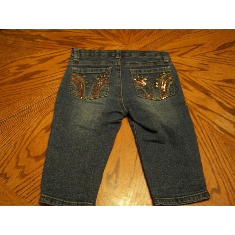 Arizona Jean Co Girls Medium Wash Denim Capri Jeans Sequin Back Pockets Size 10S